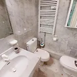 Apartment Grand 3p Centre Avec Terrasse, Parking Et Piscine - Fr-1-196-379 *