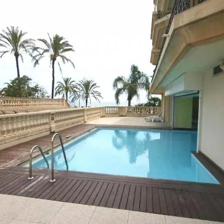 Lejlighed Grand 3p Centre Avec Terrasse, Parking Et Piscine *