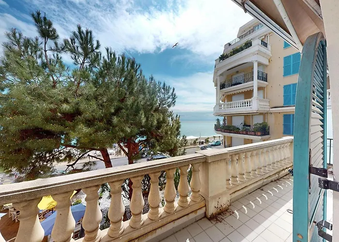 Lejlighed Grand 3p Centre Avec Terrasse, Parking Et Piscine - Fr-1-196-379 *